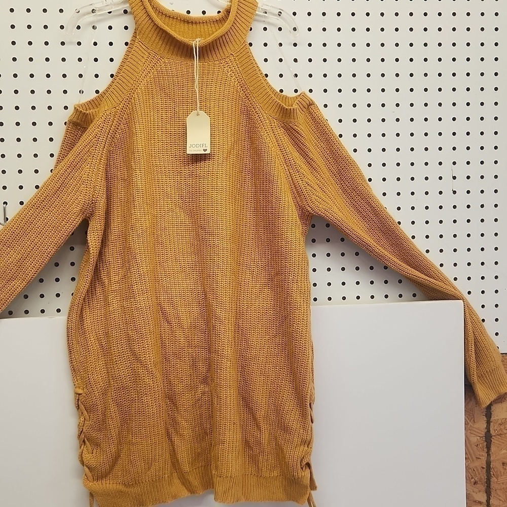 JODIFL cold shoulder sweater NWT women's size large